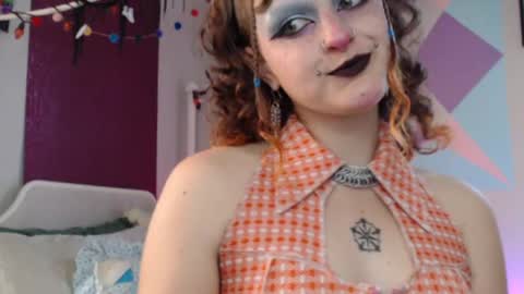 Snapshot of friskyflowers chatting on 10/27/25, 07:18 cherry online show from 10/27/25, 07:18