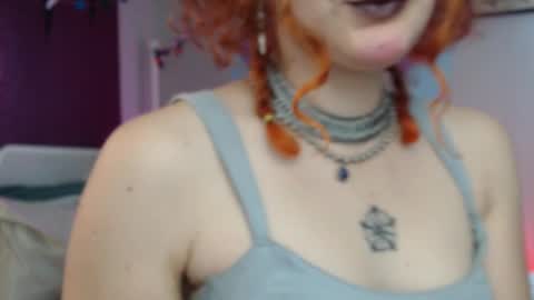 Snapshot of friskyflowers chatting on 11/27/25, 06:10 cherry online show from 11/27/25, 06:10