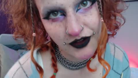 Snapshot of friskyflowers chatting on 11/29/25, 07:06 cherry online show from 11/29/25, 07:06