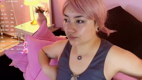 Snapshot of frodita_dream chatting on 10/18/25, 12:28 FRODIT online show from 10/18/25, 12:28