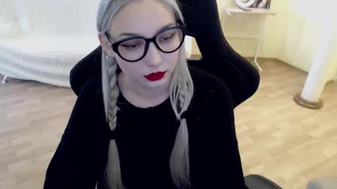 Lilith online show from 03/06/25, 07:36