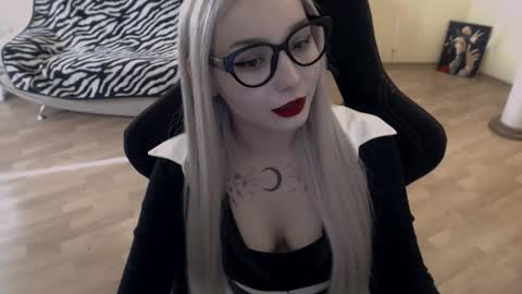 Lilith online show from 09/10/25, 12:16