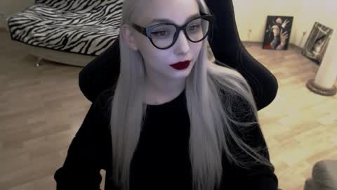 Lilith online show from 10/14/25, 04:30