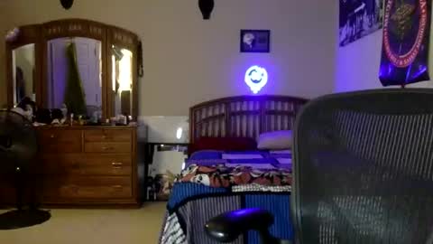 fromthabac online show from 12/04/25, 11:35