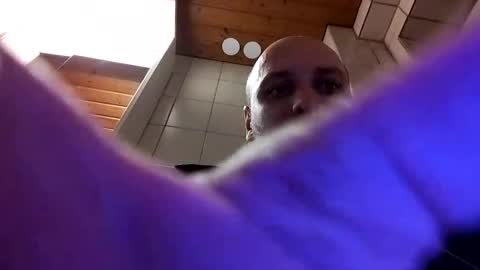 frost3us519185 online show from 02/25/25, 07:25