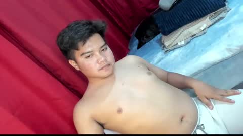 Snapshot of frostbite_69 chatting on 02/20/25, 04:14 GABBY online show from 02/20/25, 04:14