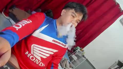 Snapshot of frostbite_69 chatting on 11/04/25, 10:25 GABBY online show from 11/04/25, 10:25