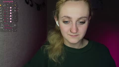 Snapshot of frosty_blueberries4 chatting on 01/24/25, 03:43 ANA online show from 01/24/25, 03:43