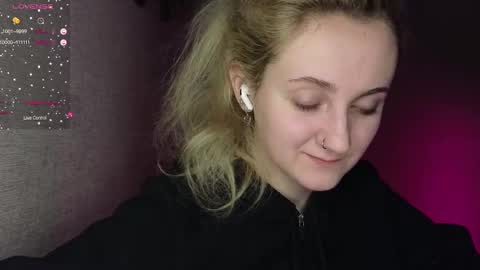 Snapshot of frosty_blueberries4 chatting on 02/15/25, 11:06 ANA online show from 02/15/25, 11:06