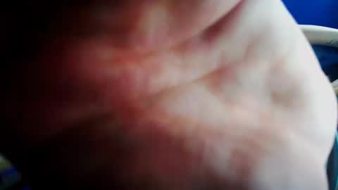 Snapshot of frotloops chatting on 01/11/25, 10:07 THOMAS AND DAMIAND online show from 01/11/25, 10:07