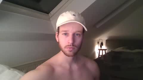 Snapshot of frozenyoga chatting on 02/06/25, 07:29 frozenyoga online show from 02/06/25, 07:29