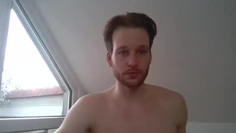 Snapshot of frozenyoga chatting on 03/12/25, 02:01 frozenyoga online show from 03/12/25, 02:01