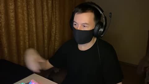 Snapshot of froztai chatting on 12/16/25, 02:27 froztai online show from 12/16/25, 02:27