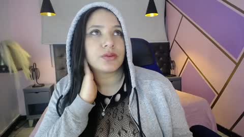 frreeya online show from 01/28/25, 08:25