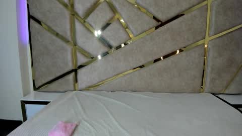 Frreya  online show from 11/06/25, 02:45