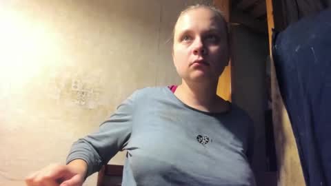 Snapshot of frumcake chatting on 03/06/25, 12:19 FrumCake online show from 03/06/25, 12:19