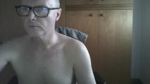 Snapshot of frustino75 chatting on 06/23/26, 06:06 Frustino online show from 06/23/26, 06:06