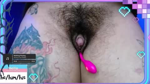 Snapshot of ftmbiggestclit chatting on 10/05/25, 11:57 Kevin online show from 10/05/25, 11:57