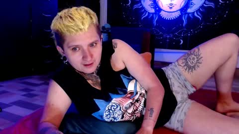          HEHIM  online show from 01/09/25, 10:52