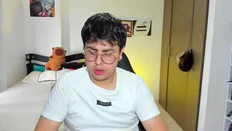 uwu online show from 12/14/25, 05:40