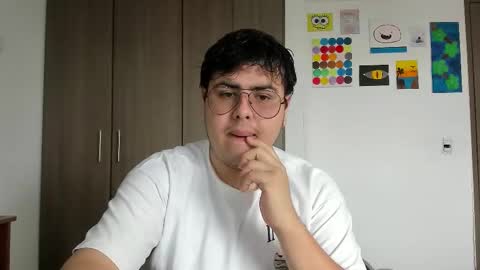 uwu online show from 03/23/26, 07:18