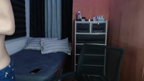 Snapshot of fuck_by_zack chatting on 12/12/24, 09:30 Zack online show from 12/12/24, 09:30