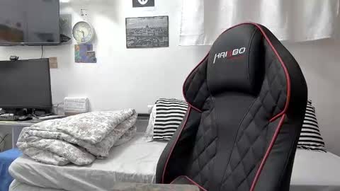 Snapshot of fuck_your_whore chatting on 02/03/26, 03:50 fuck_your_whore online show from 02/03/26, 03:50