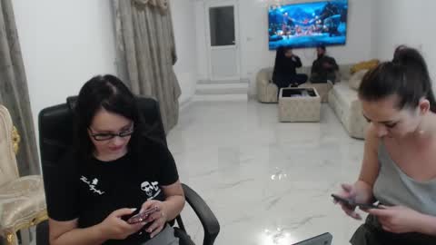 Angelique online show from 12/01/24, 04:29