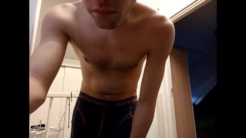 Snapshot of fuckdutchy1998 chatting on 01/18/26, 03:49 fuckdutchy1998 online show from 01/18/26, 03:49