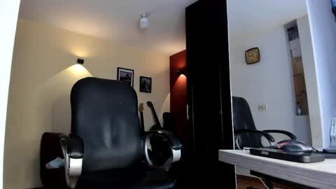 SERGIO THE SEX LAWYER online show from 04/21/26, 03:35