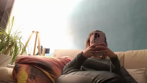 La online show from 11/12/25, 08:30