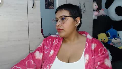 Mia and Gary  online show from 01/13/26, 03:56