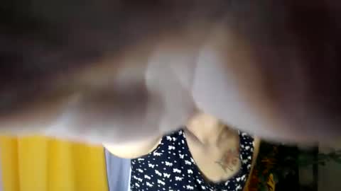 Snapshot of fuckingmonna chatting on 02/11/25, 09:42 fuckingmonna online show from 02/11/25, 09:42