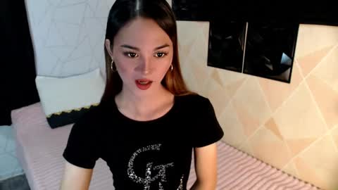Snapshot of fuckingsexyivana chatting on 09/14/25, 01:05 MISS IVANA online show from 09/14/25, 01:05
