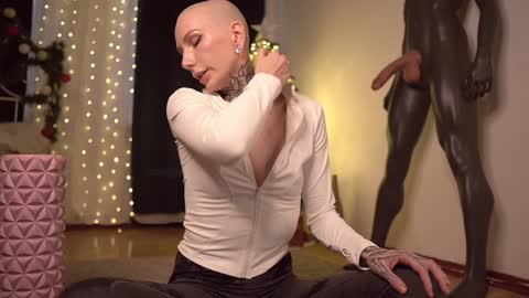 Eva         all my links   online show from 12/14/24, 12:23