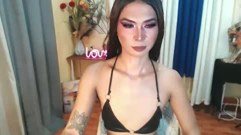 Snapshot of fuckingtransangel chatting on 05/21/26, 03:24 ANGELICA FOX online show from 05/21/26, 03:24
