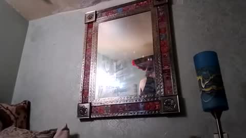 Snapshot of fucklulu chatting on 10/27/25, 07:07 fucklulu online show from 10/27/25, 07:07