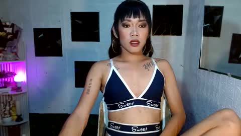 fuckme811826 online show from 12/03/25, 11:30