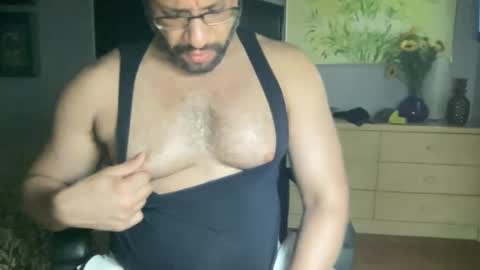 Snapshot of fuckyeahcoach chatting on 04/07/26, 01:06 Muscle Bear Jock in Training online show from 04/07/26, 01:06