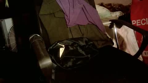 Snapshot of fucofplz chatting on 11/30/25, 03:05 fucofplz online show from 11/30/25, 03:05