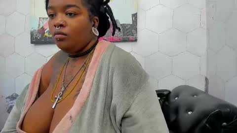 Anna Fuentes  online show from 09/23/25, 11:46