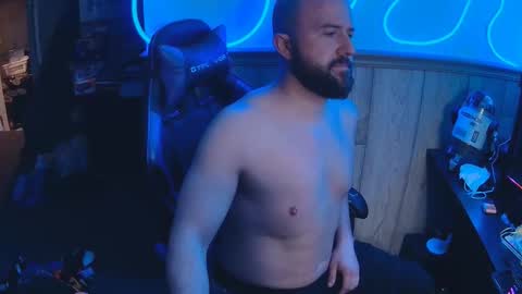 Snapshot of fufupop chatting on 11/02/25, 10:56 fufupop online show from 11/02/25, 10:56