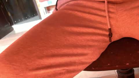 Snapshot of fugazzi6969 chatting on 01/15/26, 07:17 Kinky Room online show from 01/15/26, 07:17