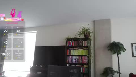 Snapshot of fullastars chatting on 10/06/25, 05:43 fullastars online show from 10/06/25, 05:43