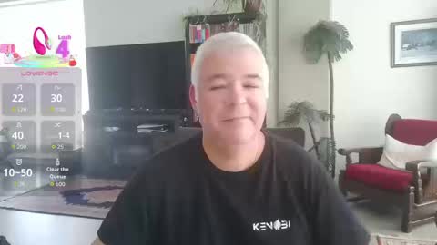 Snapshot of fullastars chatting on 10/14/25, 02:18 fullastars online show from 10/14/25, 02:18