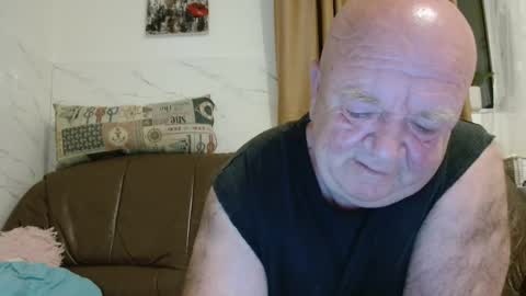 fullballs6 online show from 04/28/26, 02:10