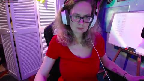 Snapshot of funafterdark13 chatting on 09/19/25, 06:19 Princess Nellie Captain Simon online show from 09/19/25, 06:19