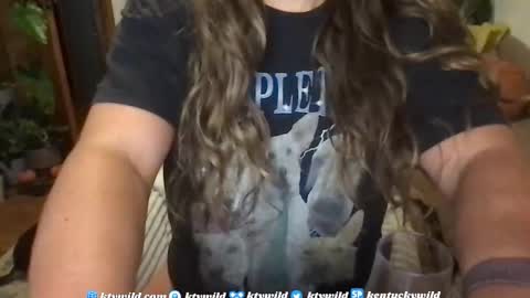 Snapshot of funcamkw chatting on 11/05/25, 11:16 Thank you for visiting I hope you had fun 3 online show from 11/05/25, 11:16