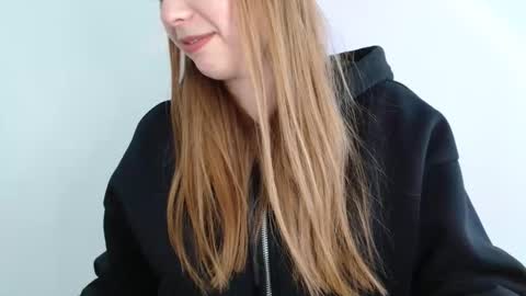 Emma online show from 04/09/26, 08:09