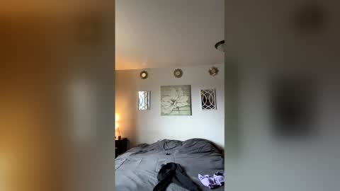 Linnys Palace online show from 04/13/26, 12:54